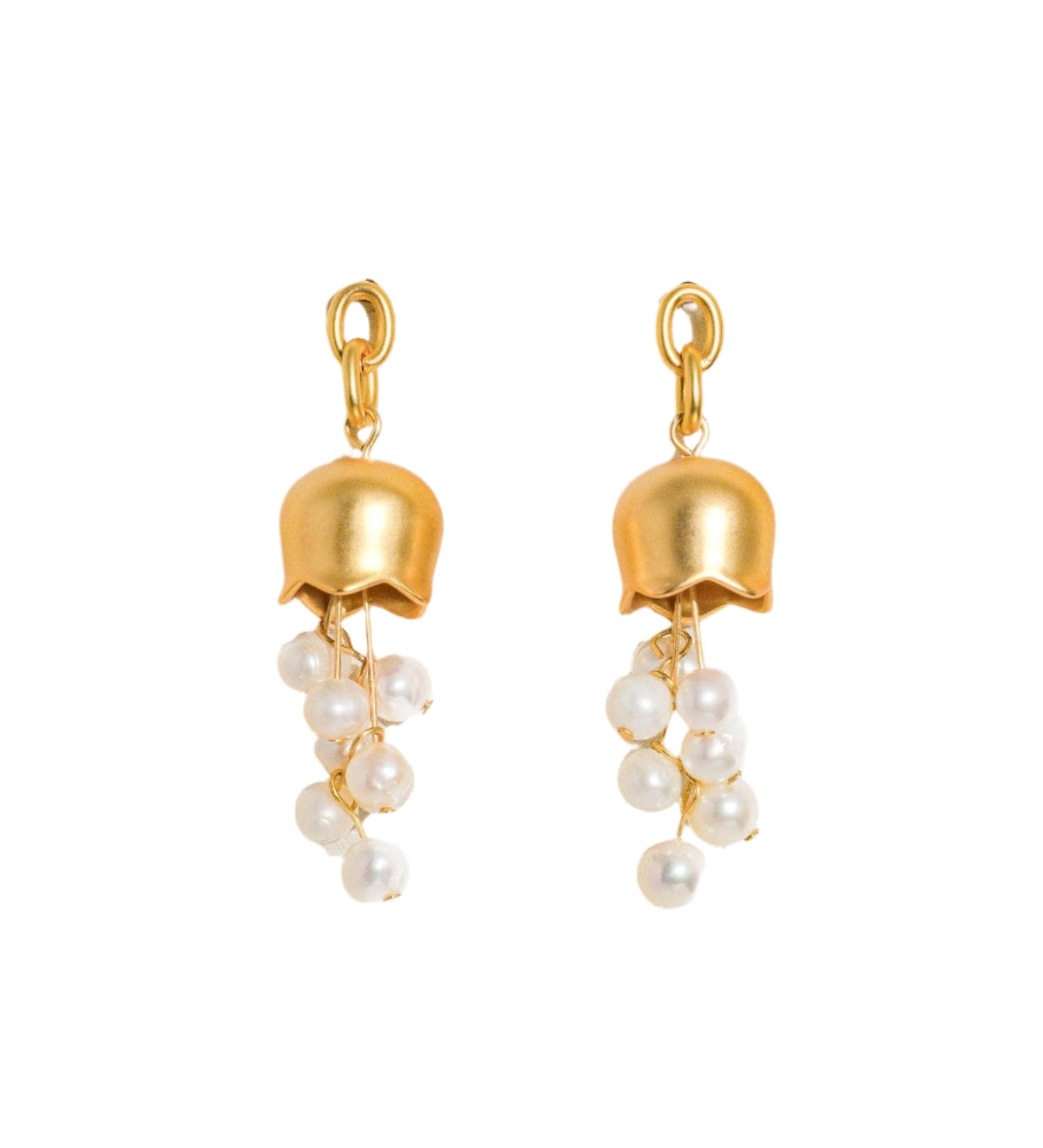 Sculptural bellflower earrings crafted from a brass base with 18K matte gold plating, featuring luminous freshwater pearls for a soft, elegant look. Hypoallergenic, water- and tarnish-resistant—perfect for adding blooming floral charm and timeless sophistication to any outfit.