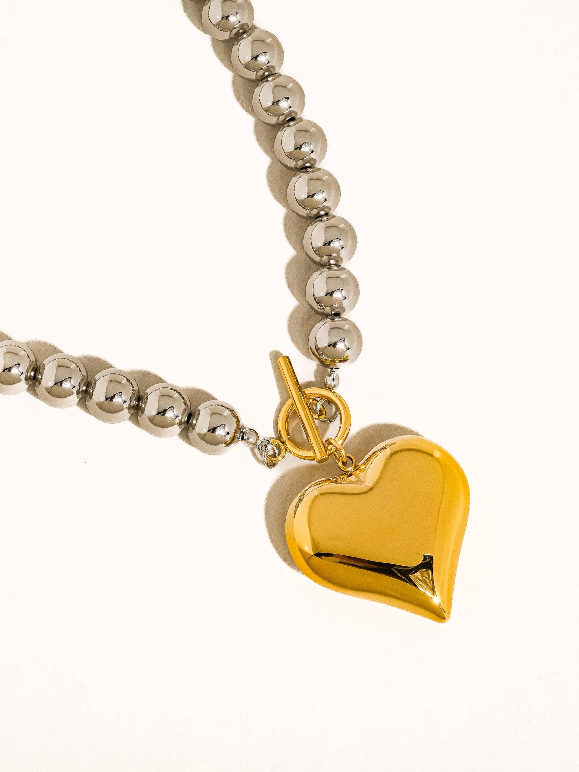 Close-up of the Ayla Necklace 