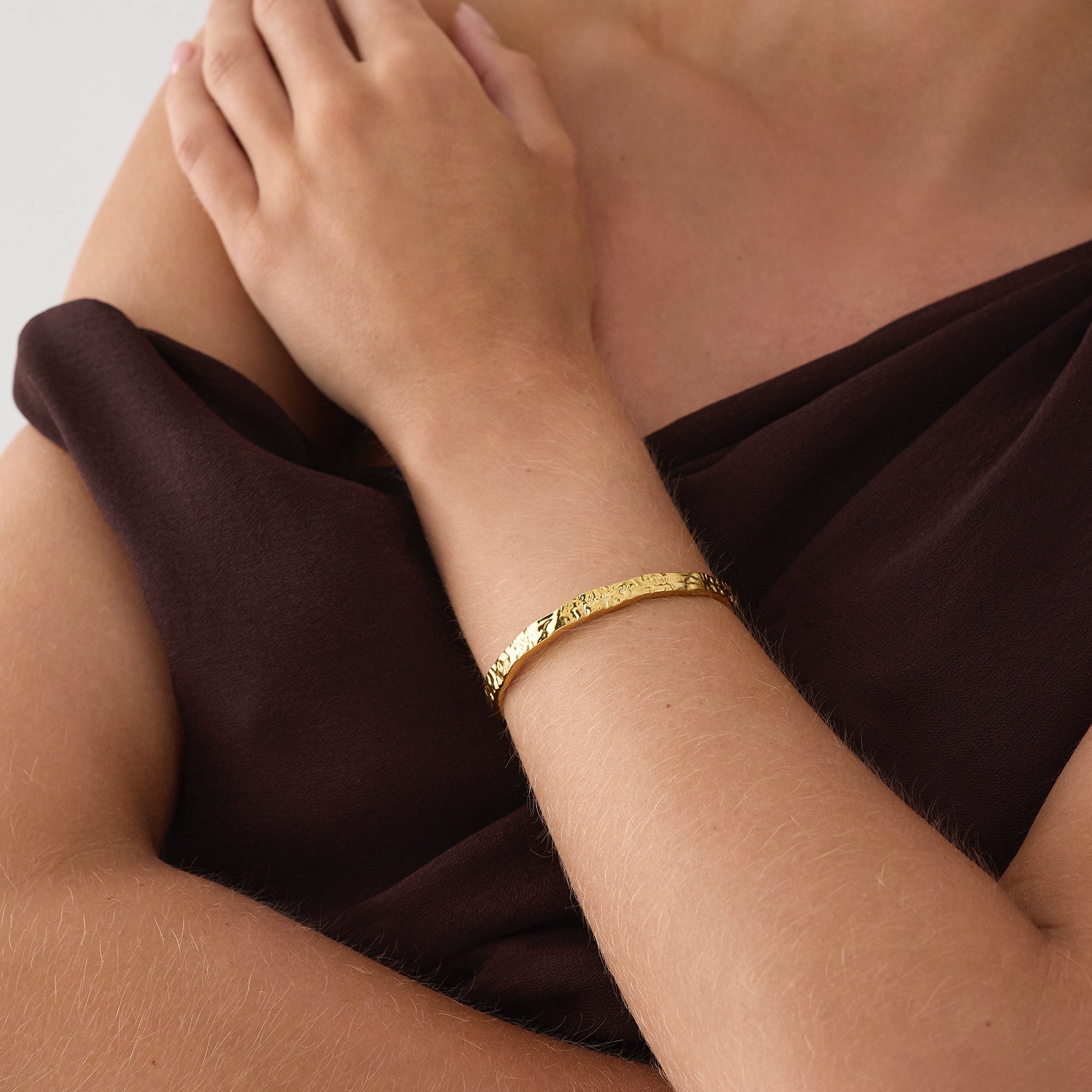 Aria Textured Thin Bracelet