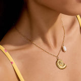 Statement Shell Pearl Necklace