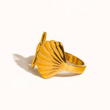 Star and Shell Ring