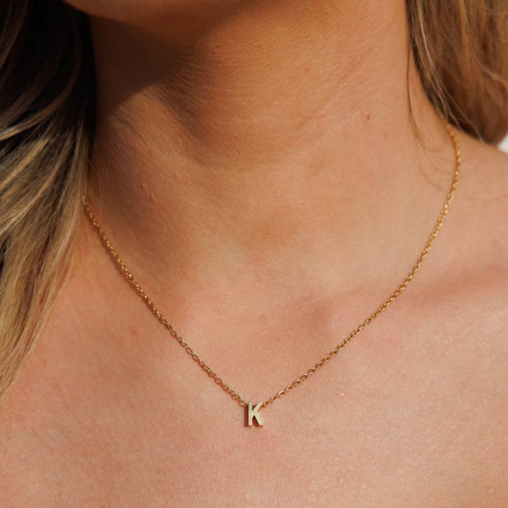 personalised initial necklace gold K